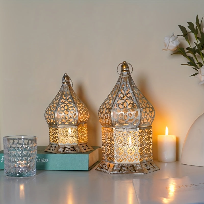 Lanterne décorative élégante blanche à bords dorés – motifs floraux délicats, base en fer robuste, idéale pour les mariages, Noël et la décoration intérieure – Bougie non incluse, porte-bougie.