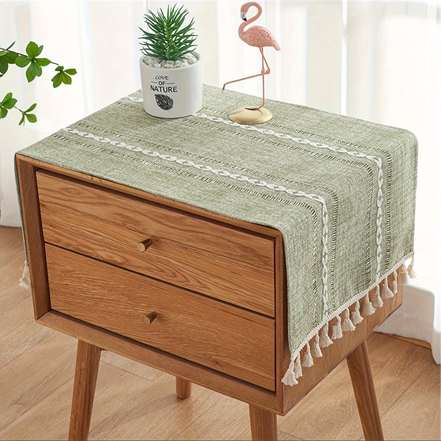Chemin de table à pompons bohème - motif rayé, napperon rectangulaire pour commode en 100% polyester, décoration tissée pour table de chevet, buffet et protection anti-poussière pour meubles