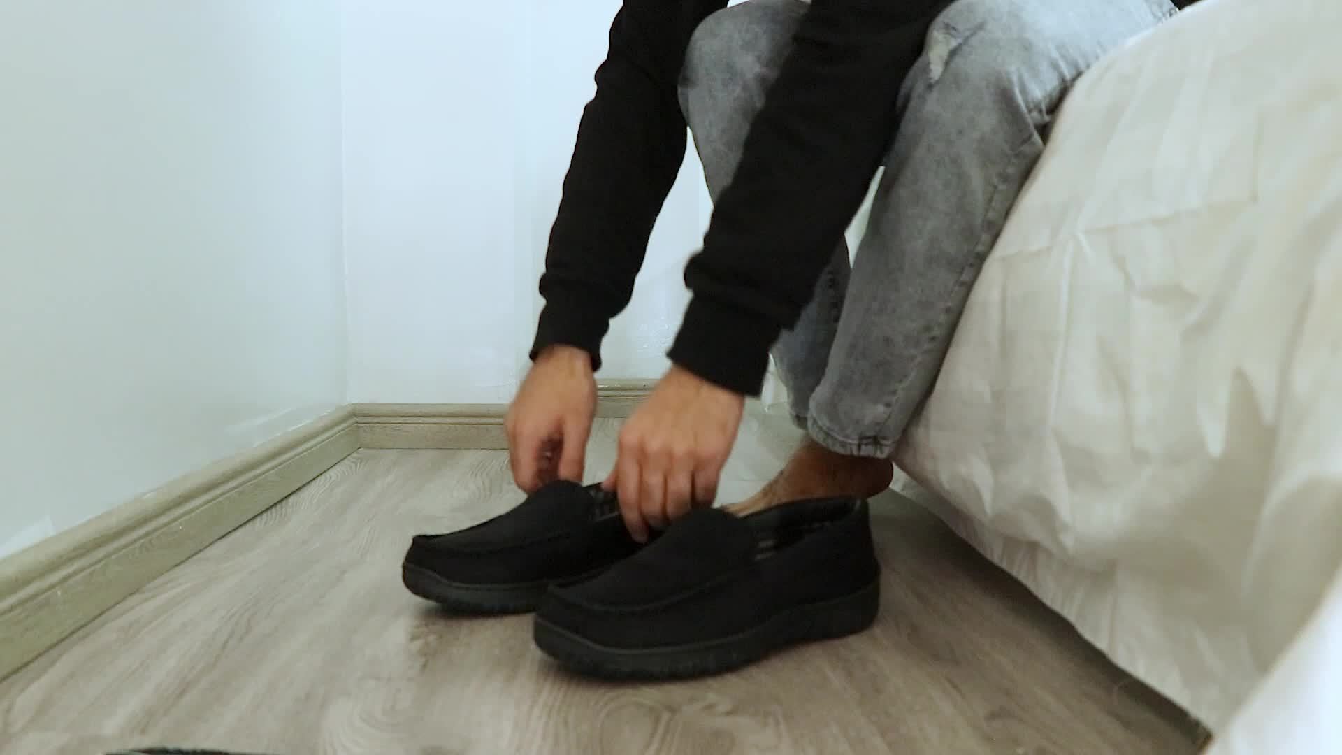 Pantoufles mocassin pour homme avec mémoire de forme, chaussure d'intérieur et d'extérieur avec semelle en caoutchouc.