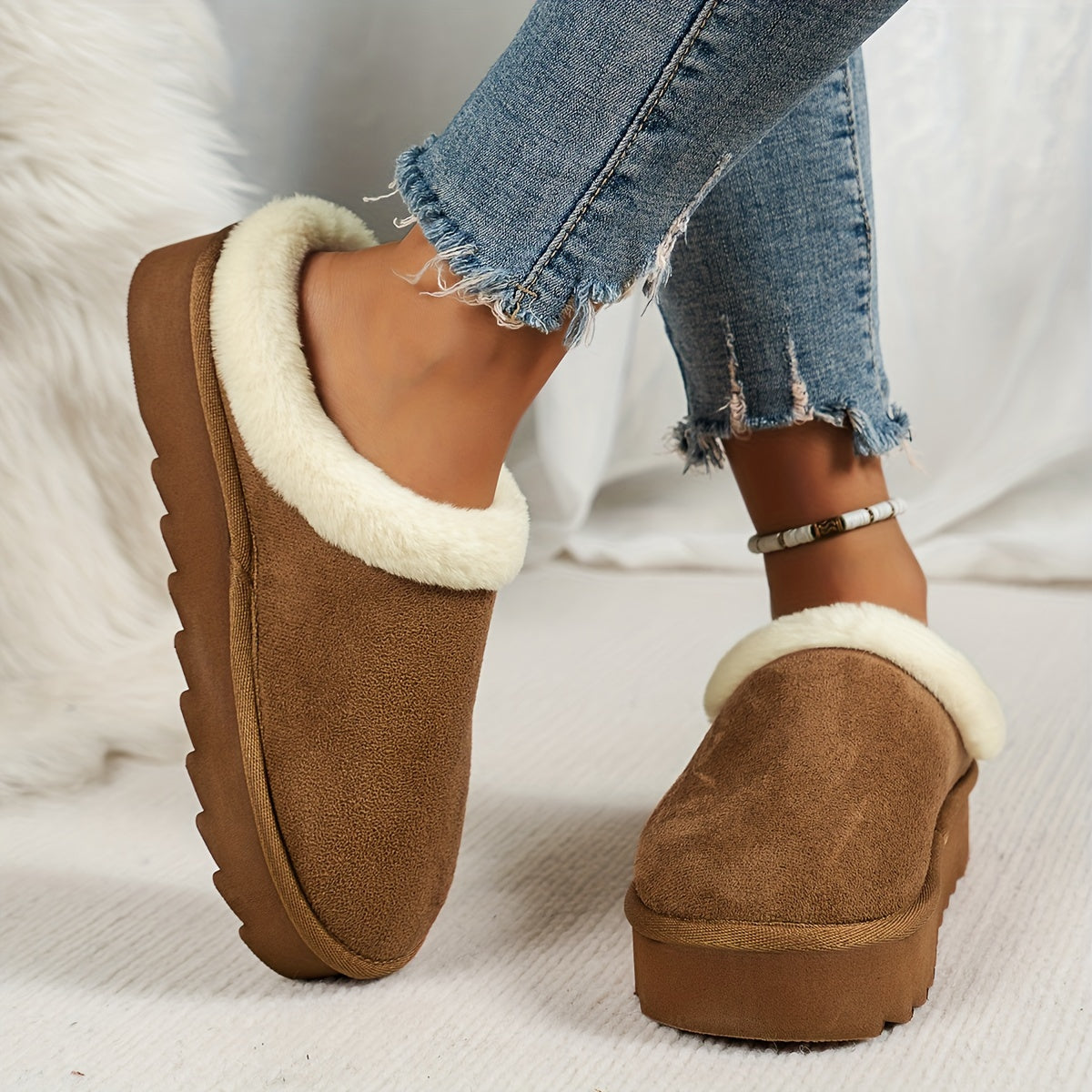 Chaussons décontractés pour femme automne et hiver, à enfiler, avec fausse fourrure, confortables pour l’intérieur et l’extérieur, semelle épaisse.