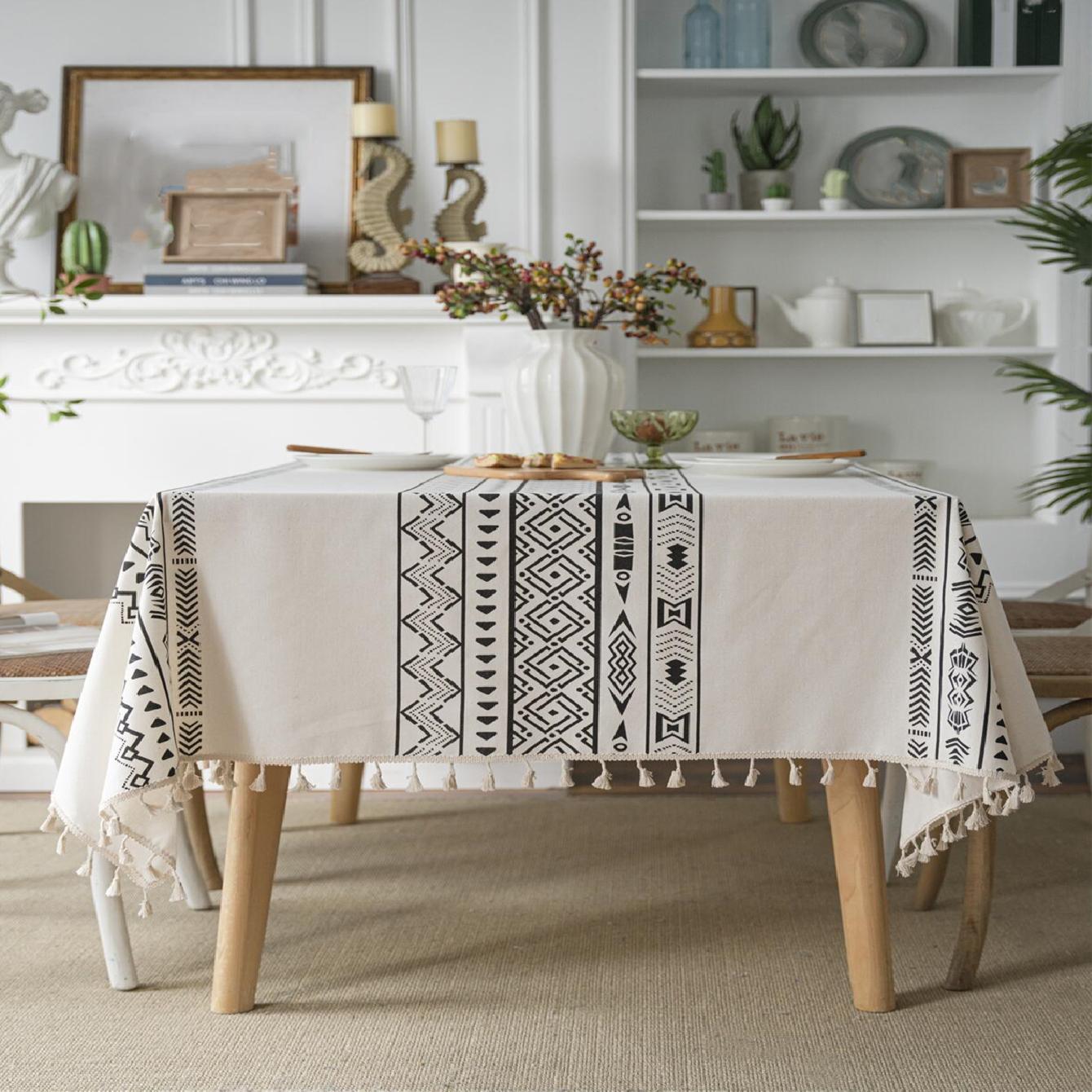 Nappe à pompons en lin noir, style bohème américain géométrique pour maison de campagne, couleur unie avec pompons, nappe rectangulaire imperméable , décoration de maison.
