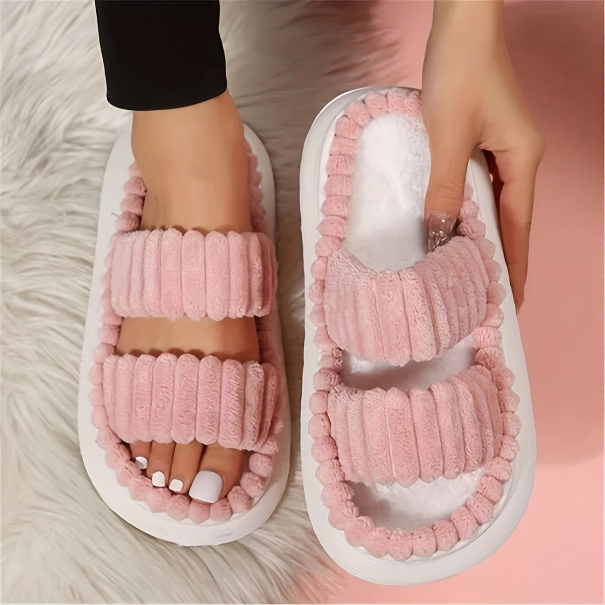 Chaussons femmes à double bride en peluche, coloris unis, à bout ouvert, antidérapants, confortables, en forme de tongs, chaussures de mode, chaussons d'intérieur à plateforme