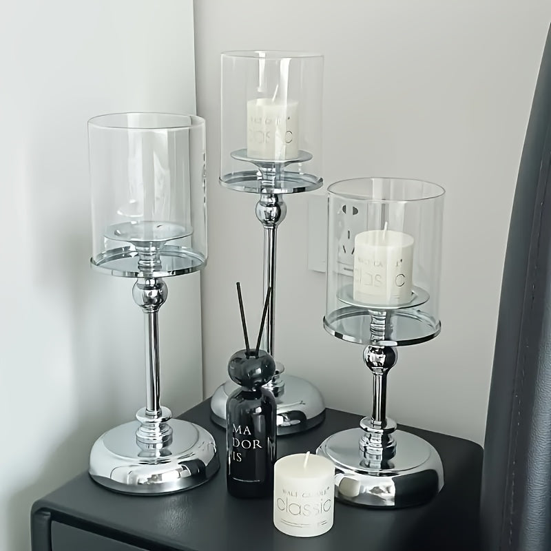 Chandeliers dorés élégants avec bougies en verre - décoration de table moderne et minimaliste pour dîners romantiques, fêtes et décoration intérieure, décor de porte-bougies.