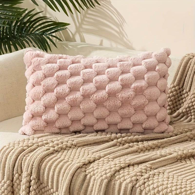 Coussin avec garniture ultra doux et moelleux, à motif imprimé sur une seule face. Housse pelucheuse imitation fourrure pour une décoration chaleureuse et élégante du salon, du canapé, du lit ou de toute pièce de la maison.