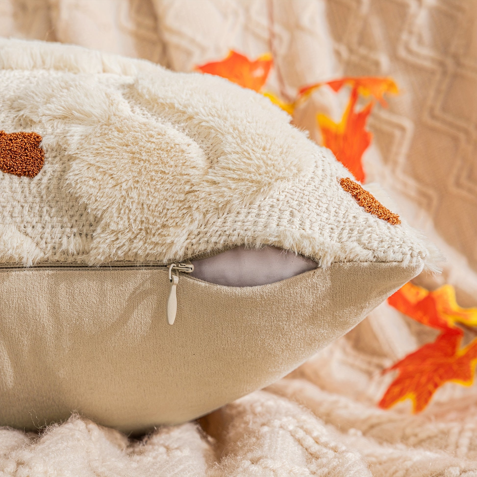 Housses de coussin d’automne en fausse fourrure douce , parfaites pour le canapé, le salon ou la chambre ; coussins non inclus.