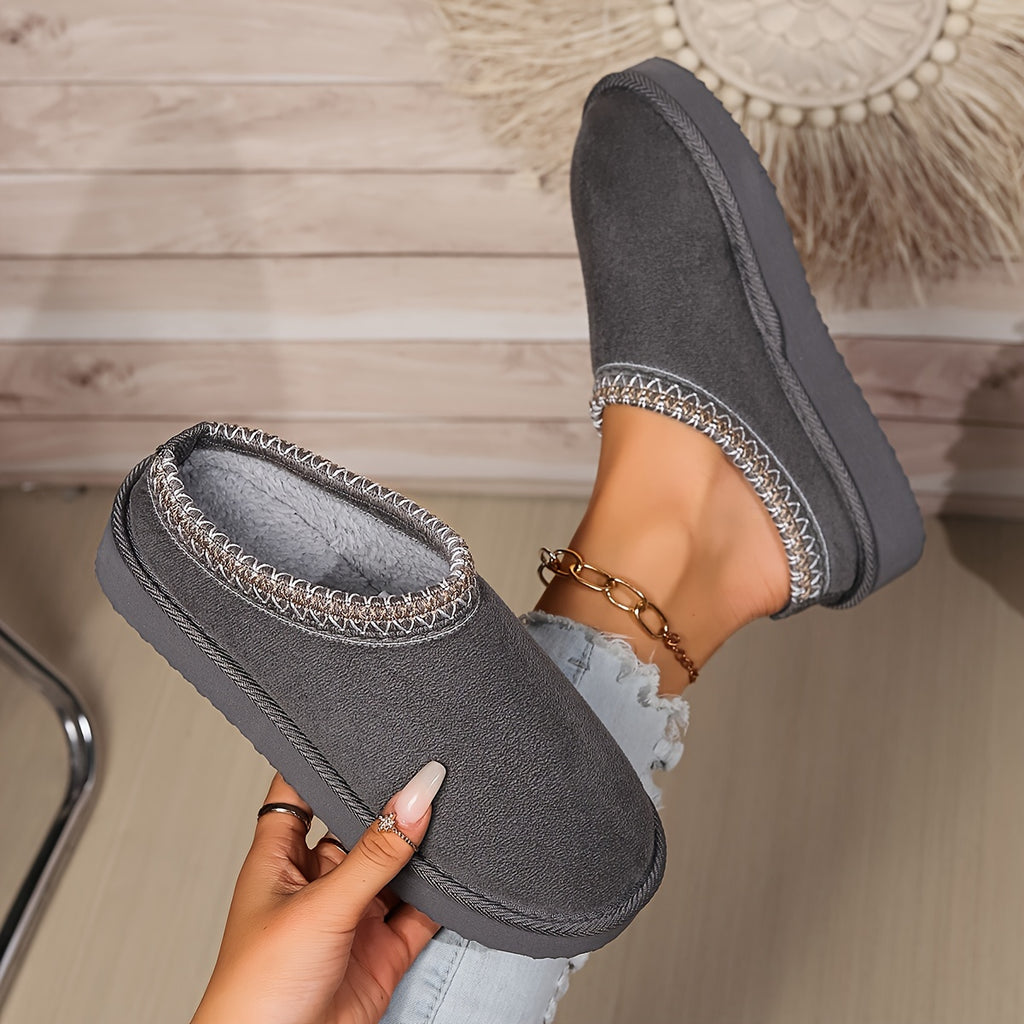 Pantoufles chaudes d'intérieur pour femme avec semelle souple antidérapante, bottines d'hiver, chaussons douillets pour la maison﻿