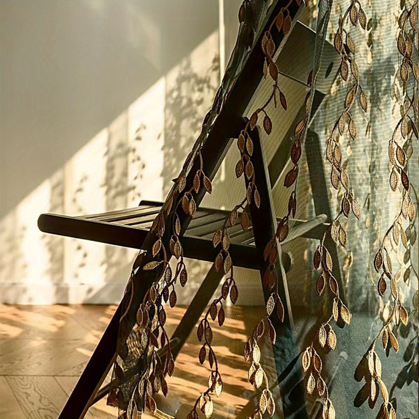 Rideau en dentelle style bohème à feuille dorée