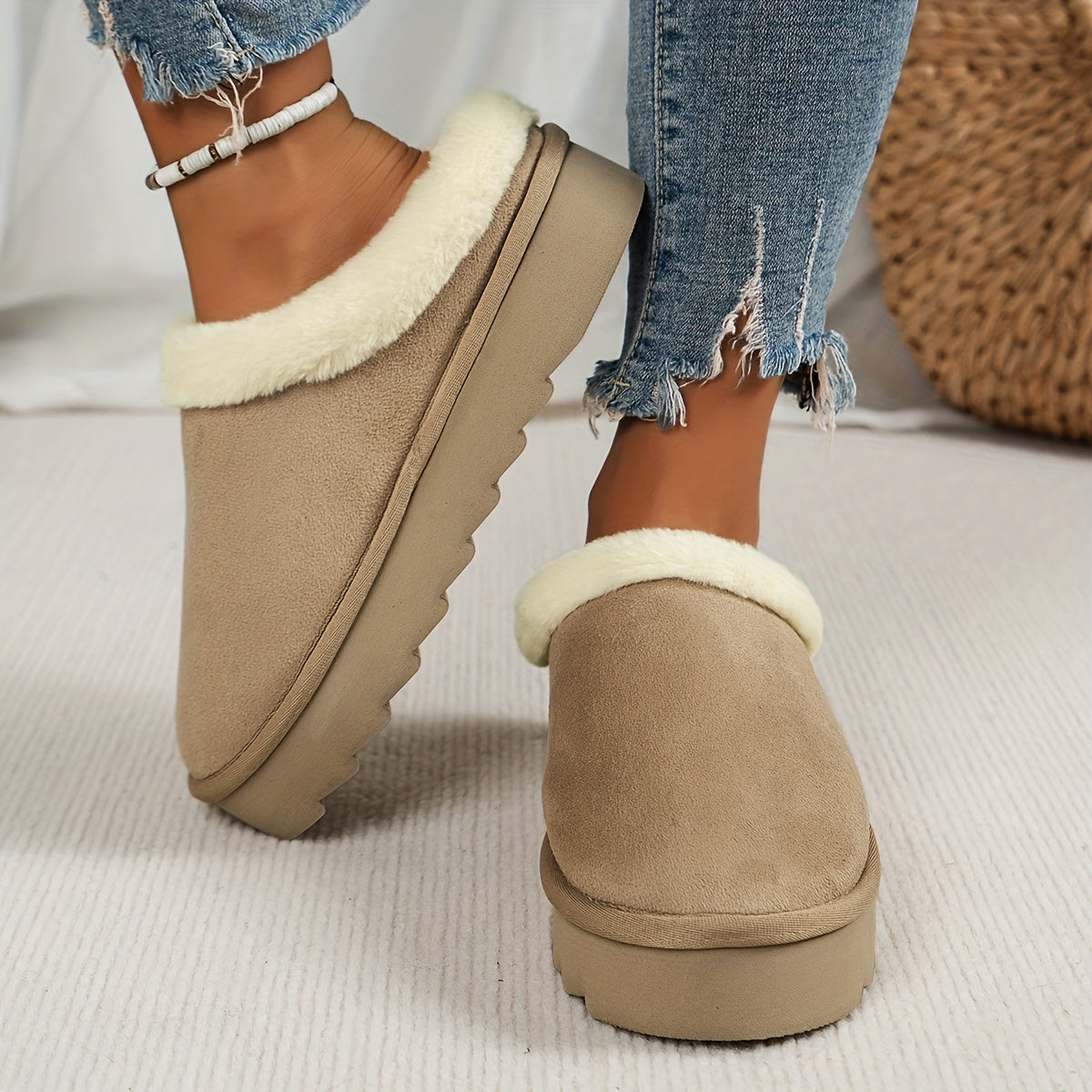 Chaussons décontractés pour femme automne et hiver, à enfiler, avec fausse fourrure, confortables pour l’intérieur et l’extérieur, semelle épaisse.
