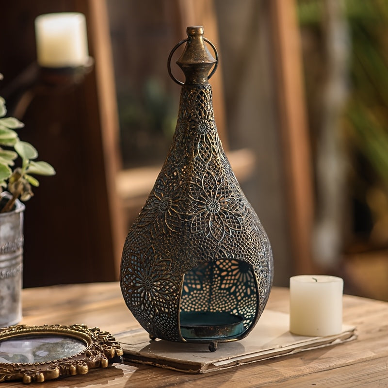 Bougeoir en fer élégant sculpté à motif floral – Décoration de table rustique chic pour salon, chambre ou terrasse – Finition mate avec design raffiné pour une lumière d’ambiance et une décoration intérieure – Décoration de table | Motif floral