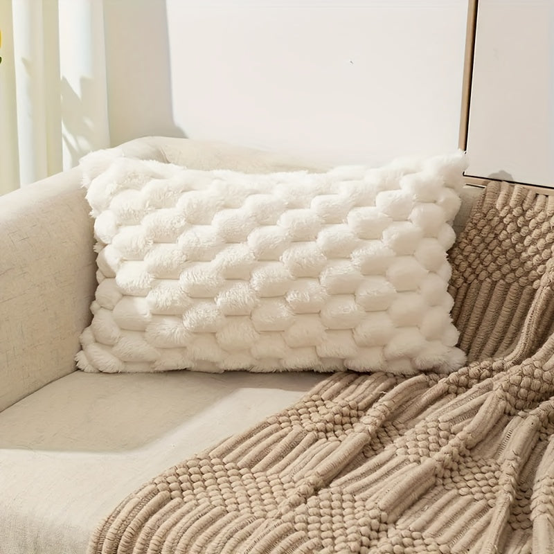 Coussin avec garniture ultra doux et moelleux, à motif imprimé sur une seule face. Housse pelucheuse imitation fourrure pour une décoration chaleureuse et élégante du salon, du canapé, du lit ou de toute pièce de la maison.