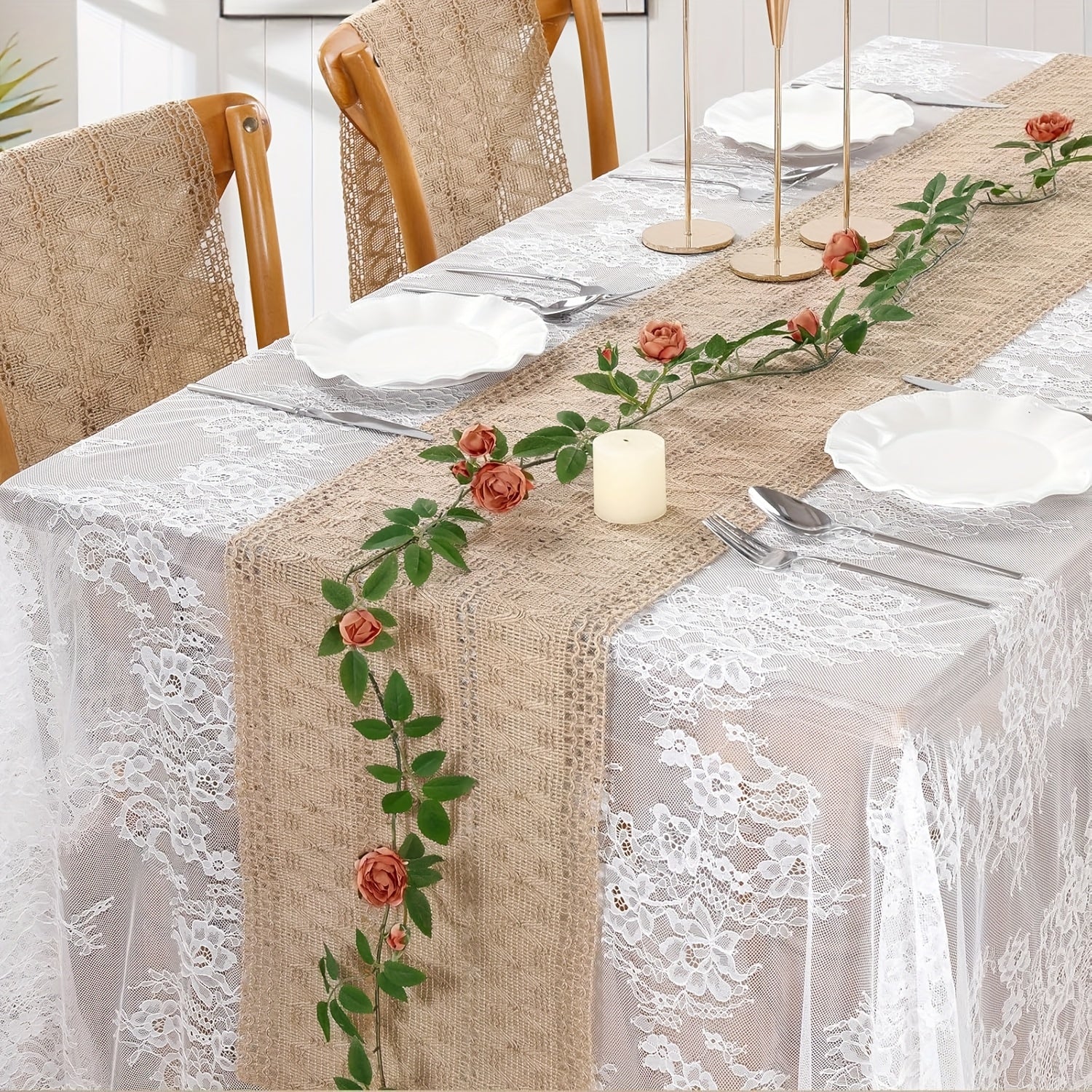 Chemin de table bohème pour table basse avec bordure en dentelle