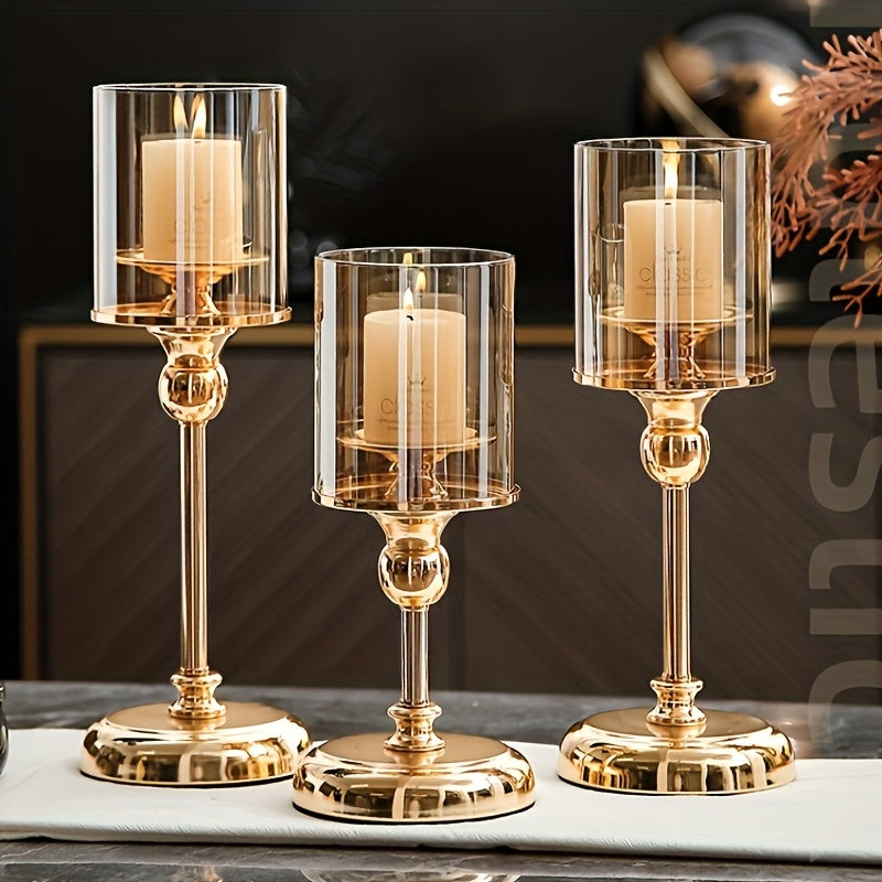 Chandeliers dorés élégants avec bougies en verre - décoration de table moderne et minimaliste pour dîners romantiques, fêtes et décoration intérieure, décor de porte-bougies.