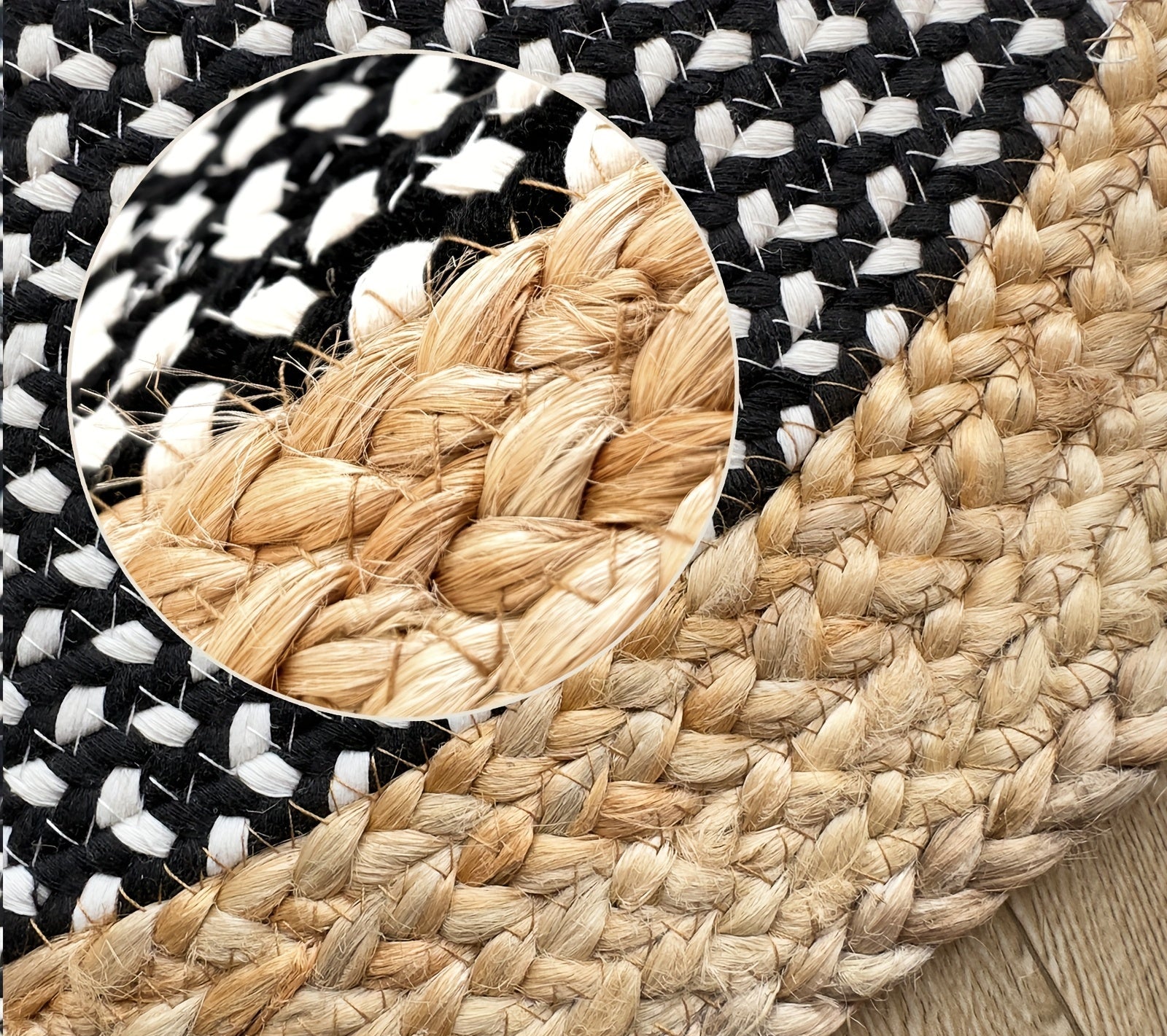 Tapis de jute coloris noir, parfait pour une décoration moderne ou de style maison de campagne