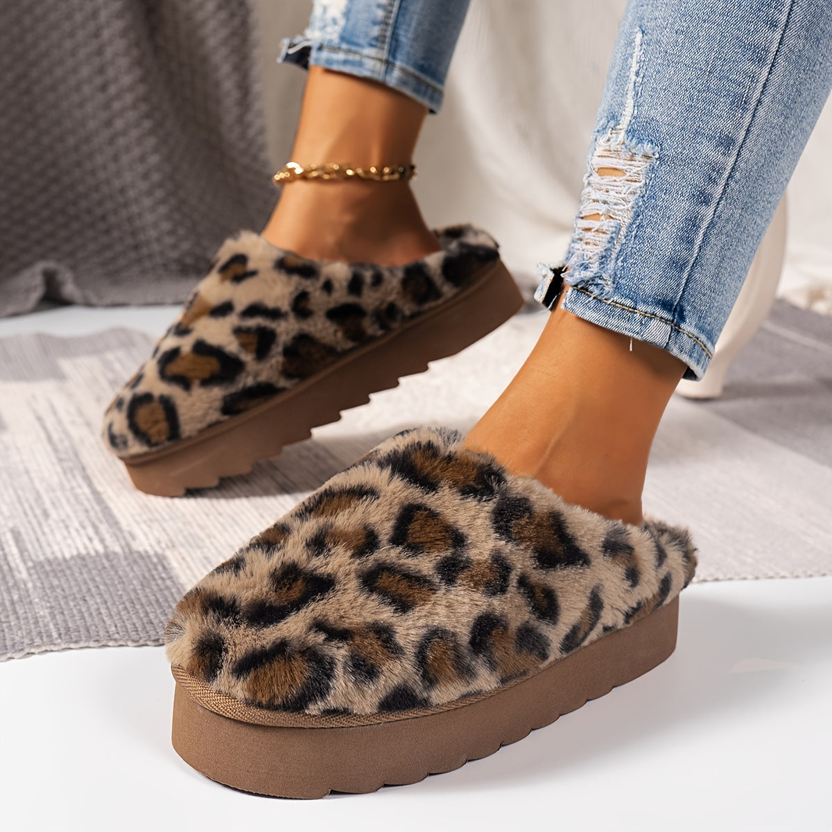 Chaussons décontractés pour femme automne et hiver, à enfiler, avec fausse fourrure, confortables pour l’intérieur et l’extérieur, semelle épaisse.