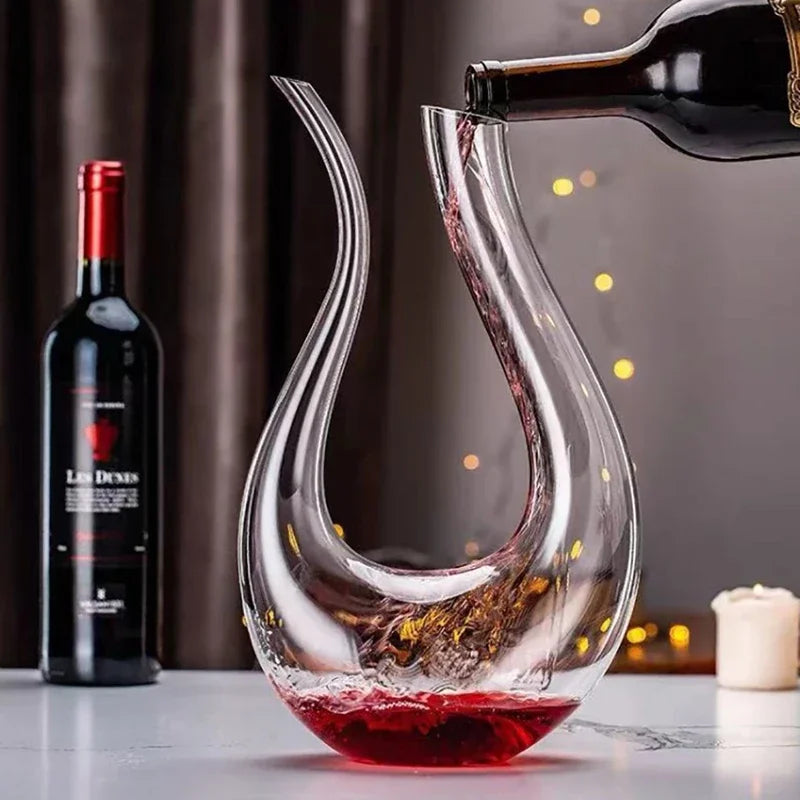 Carafe à vin de 1500 ml en cristal fait main – carafe élégante pour vin rouge, brandy ou champagne, avec bec verseur et aérateur intégré, idéale pour le bar ou les repas en famille.