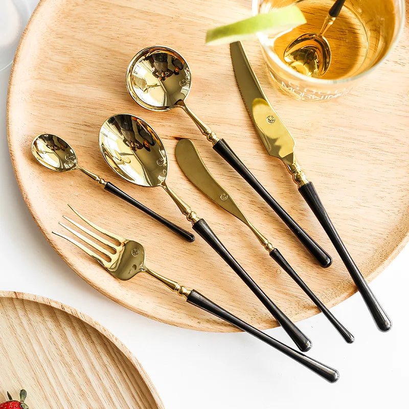 Couverts de cuisine en acier inoxydable doré , ensemble de couverts pour steak, café, dessert, vaisselle avec manche noir, couteau , fourchette et cuillère