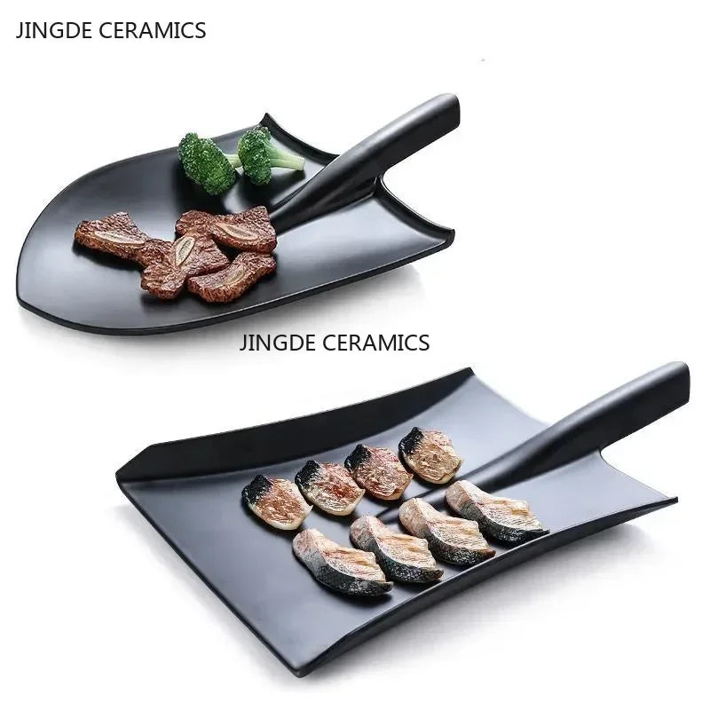 Assiette créative noire en mélamine, modèle pelle  assiettes de barbecue pour restaurant, salade ou dîner