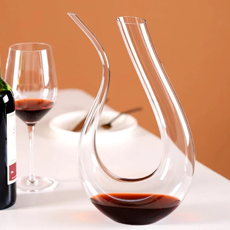 Carafe à vin de 1500 ml en cristal fait main – carafe élégante pour vin rouge, brandy ou champagne, avec bec verseur et aérateur intégré, idéale pour le bar ou les repas en famille.