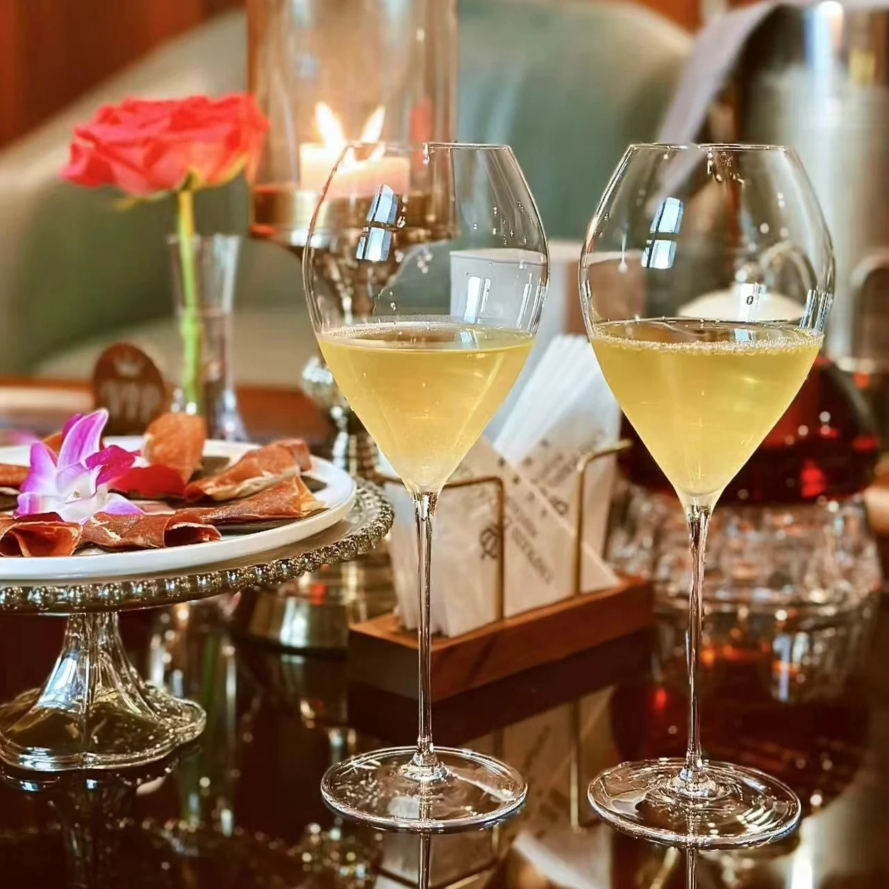 Verres à vin rouge en cristal ultra-fins et coupes à champagne élégantes – verres à liqueur étincelants pour la maison ou le bar.
