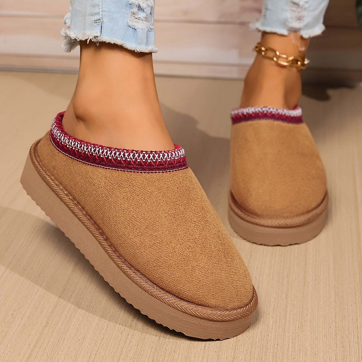 Pantoufles chaudes d'intérieur pour femme avec semelle souple antidérapante, bottines d'hiver, chaussons douillets pour la maison﻿