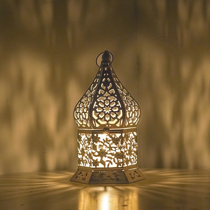 Lanterne décorative élégante blanche à bords dorés – motifs floraux délicats, base en fer robuste, idéale pour les mariages, Noël et la décoration intérieure – Bougie non incluse, porte-bougie.