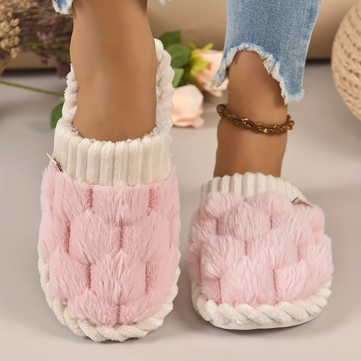 Chaussons d'intérieur à fourrure synthétique bicolore, chaussures décontractées à enfiler, doublées en peluche, confortables pour la maison.