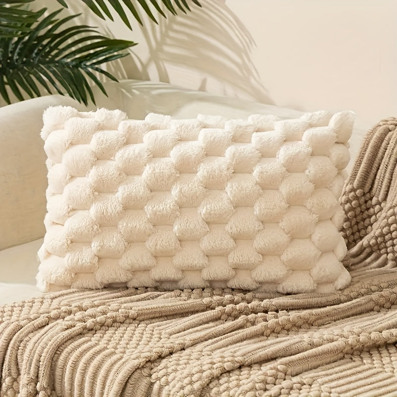 Coussin avec garniture ultra doux et moelleux, à motif imprimé sur une seule face. Housse pelucheuse imitation fourrure pour une décoration chaleureuse et élégante du salon, du canapé, du lit ou de toute pièce de la maison.