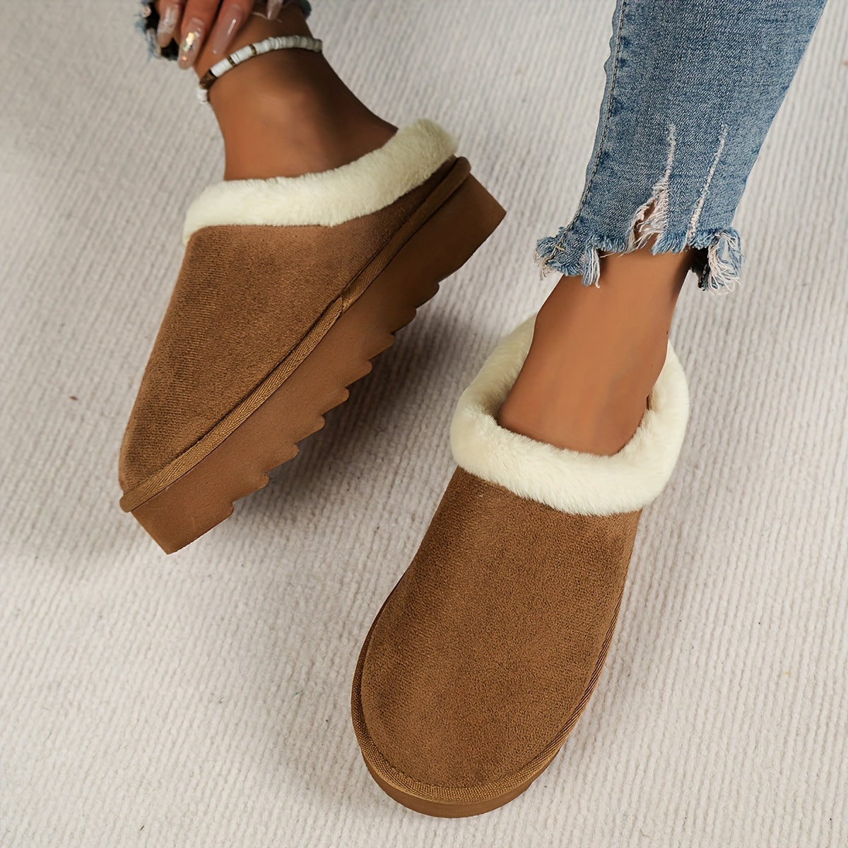 Chaussons décontractés pour femme automne et hiver, à enfiler, avec fausse fourrure, confortables pour l’intérieur et l’extérieur, semelle épaisse.