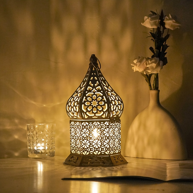 Lanterne décorative élégante blanche à bords dorés – motifs floraux délicats, base en fer robuste, idéale pour les mariages, Noël et la décoration intérieure – Bougie non incluse, porte-bougie.