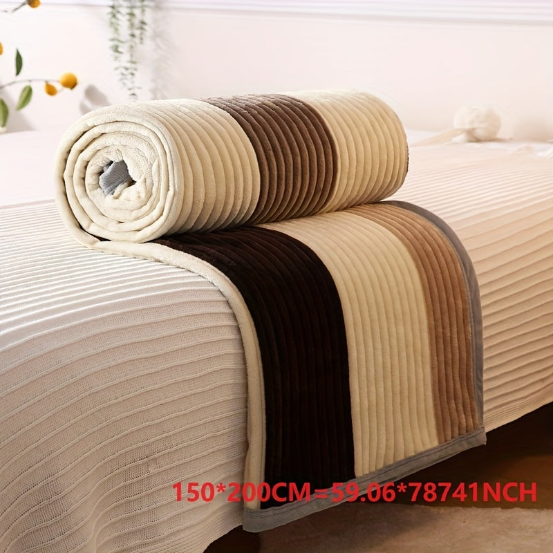 Couverture à carreaux simple de couleur unie, fine et fraîche, en polaire épaisse doublée de velours, couverture multifonctionnelle, idéale pour la sieste ou comme couverture légère pour la climatisation.