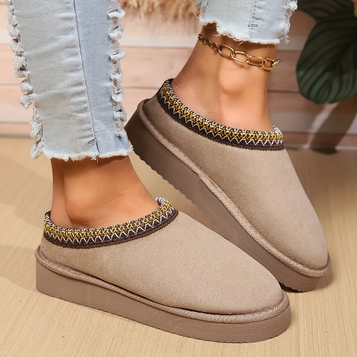 Pantoufles chaudes d'intérieur pour femme avec semelle souple antidérapante, bottines d'hiver, chaussons douillets pour la maison﻿