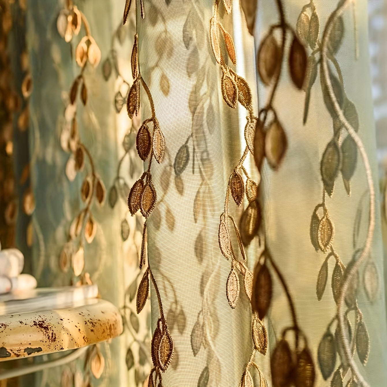 Rideau en dentelle style bohème à feuille dorée
