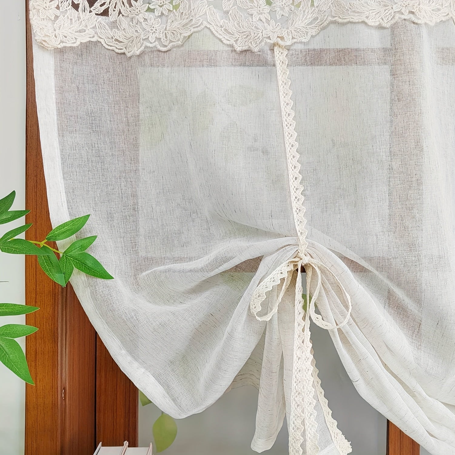 Voilage Romantique en Dentelle Française